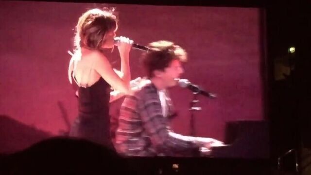 Selena Gomez feat Charlie Puth "We don't talk anymore"