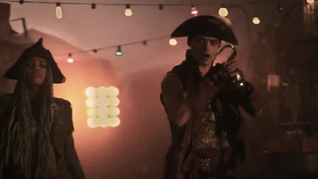 Harry Hook || Descendants