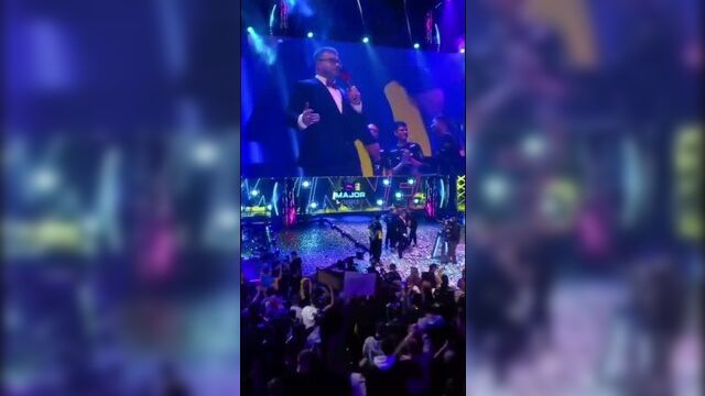 Бумыч после победы сделал предложение своей девушке видео от ШАЗАМ