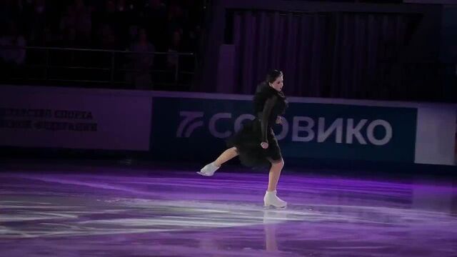 Камила Валиева в образе Уэнсдей Аддамс