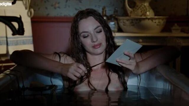 Louise Bourgoin nude in – Les aventures extraordinaires d’Adele Blanc-Sec (2010) / Луиз Бургуан - Необычайные приключения Адель