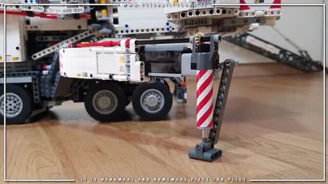 Lego Technic Liebherr LTM 11200 Crane Details MOC by Jeroen Ottens