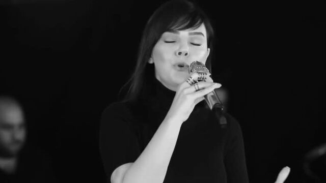 Ebru Gündeş - Dön Ne Olur (Akustik)