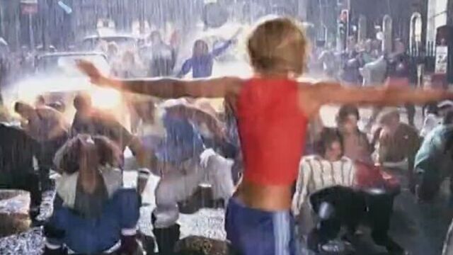 Geri Halliwell - It`s raining man (Мужицкий Дождь)