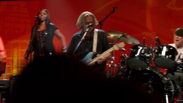 Eric Clapton - I Shot The Sheriff (Live from Crossroads 2010)