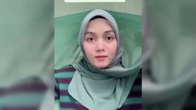 Gadis Cantik ~ Cara Pasang Jilbab Cantik