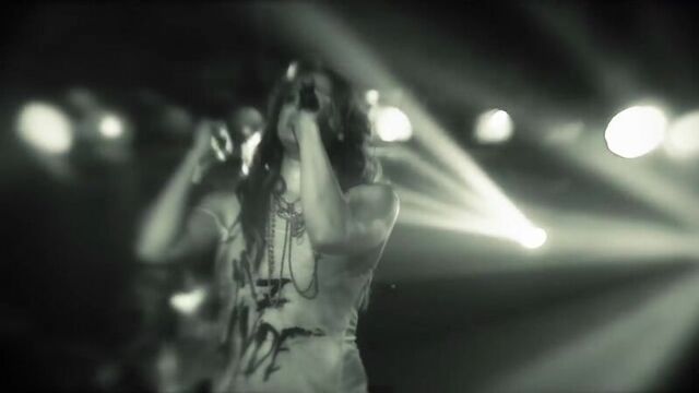 Halestorm - I Miss The Misery [Official Video]