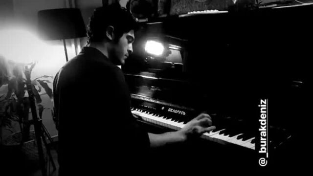 Burak Deniz | instagram.