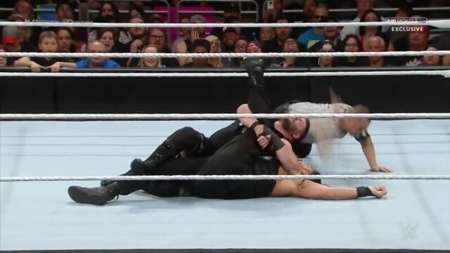 Kevin Owens vs Roman Reigns ВВЕ Смэкдаун 29.10.2015