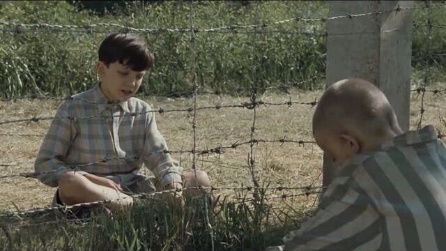 24 апреля в 19:00 смотрите фильм «Мальчик в полосатой пижаме» на телеканале «Кинохит»