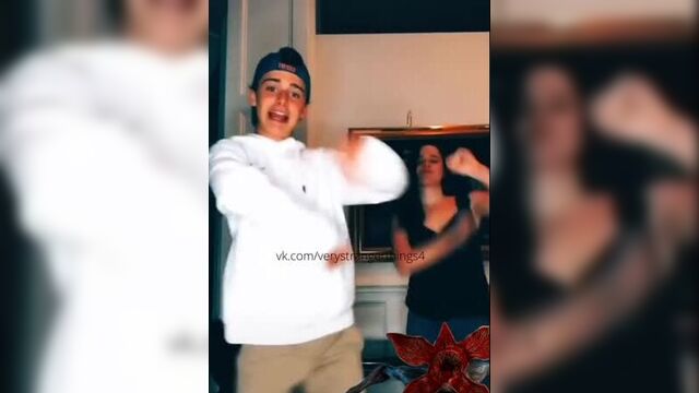 Ноа Шнап - Noah Schnapp