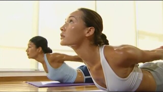 Maggie Q Yoga Feet and Soles