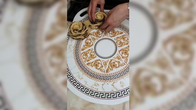 Слоистые куличи - краффины на Пасху