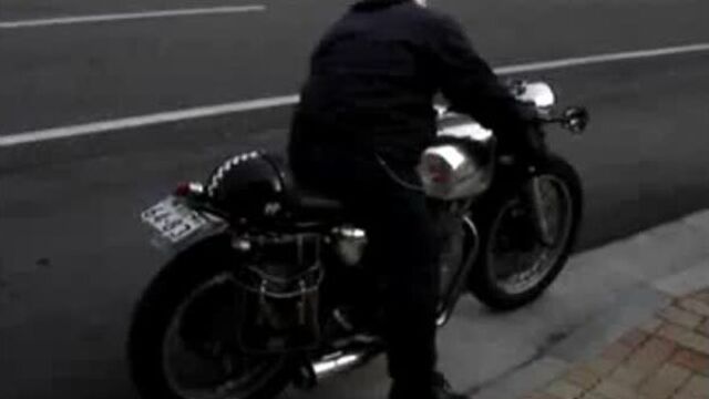 YAMAHA SR400