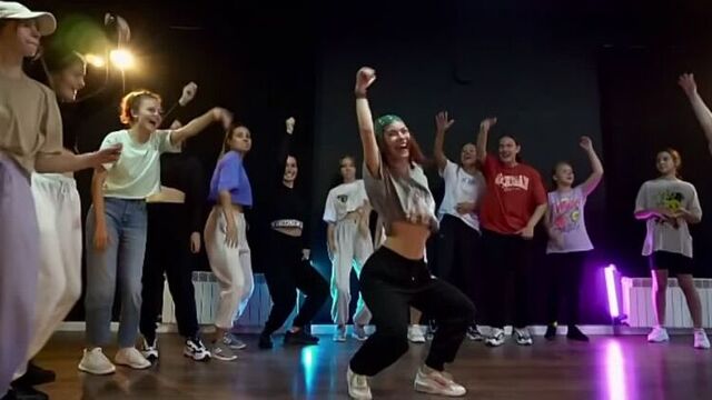 GIRLY HIP-HOP