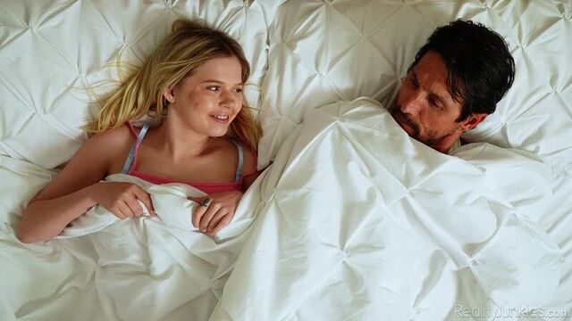Coco Lovelock - Big Dicks Tiny Chicks [All Sex, Hardcore, Blowjob, Gonzo]