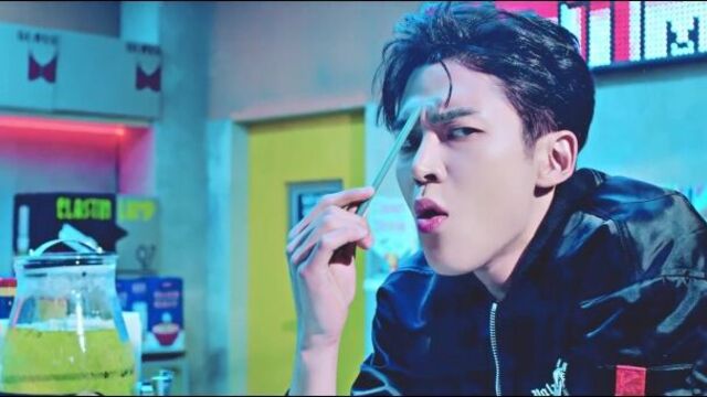 SF9 - MAMMA MIA