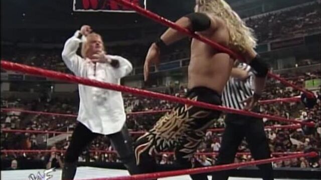 WWF Raw Is War 14.09.1998 - Edge vs Gangrel