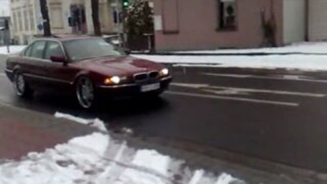 Bmw 750 i e38 mit 22 zoll