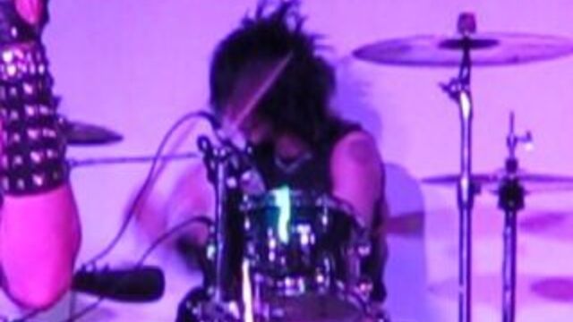 Naked Gun - Gone At The Dawn (Hair To The Top 2013 live )