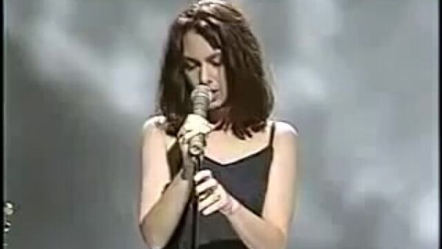 Susanna Hoffs - Eternal Flame (Live)