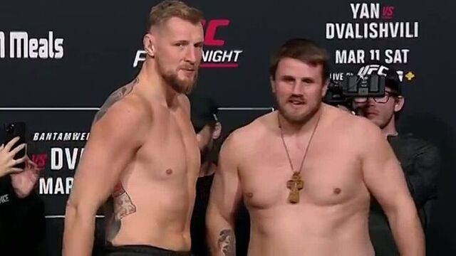 Александр Волков vs Александр Романов