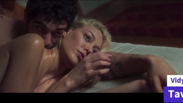 Dilan Çiçek Deniz Nipples & Sexy