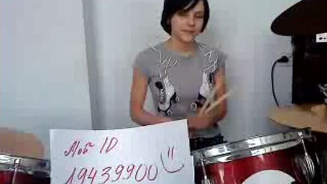 Нюта-ранетка говорит свой id ВКонтакте