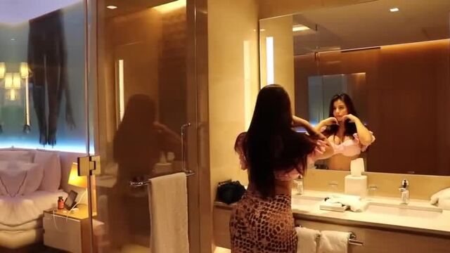 Steffy Moreno - Hang Ups (Want You) [Video Edit Zirnebit]_Full-HD.mp4