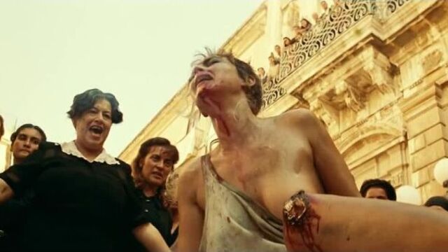 Naked Monica Bellucci (Голая Моника Белуччи)