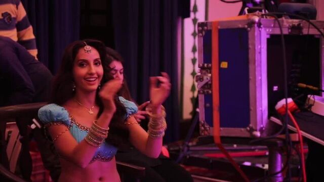 Nora Fatehi Nora’s Desi Avatar for Zaalima Coca Cola Vlog_1080p