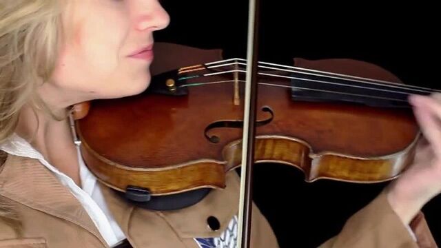 Violin| Shingeki no Kyojin Theme - Guren no Yumiya [Taylor Davis]