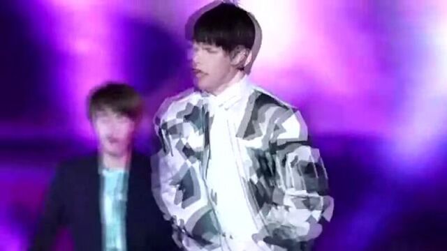 BTS V Sexy Moments [Kim Taehyung]