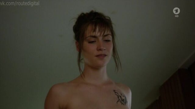 Sophie Pfennigstorf Nude - Tatort e1039 (2017) HD 720p Watch Online