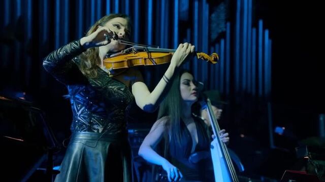 Hans Zimmer - Day One + Cornfield Chase (Interstellar - Live in Prague)