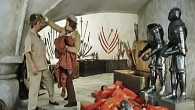 «Иван Васильевич меняет профессию» (1973) — погоня стрельцов за "демонами"