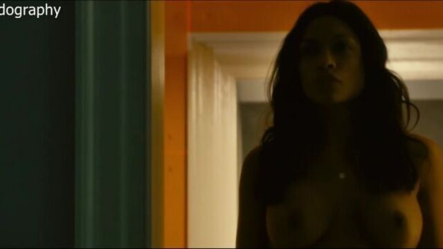 Розарио Доусон (Rosario Dawson) голая в фильме "Транс" (Trance, 2013, Дэнни Бойл)