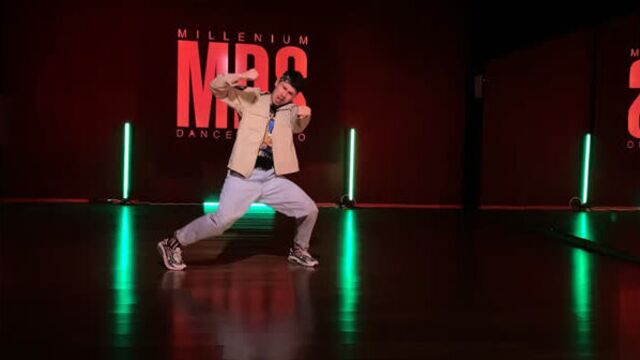 lil Shordie Scott - Rocking A Cardigan in Atlanta | Hip Hop Choreo