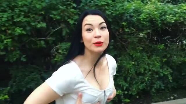 Ида Галич Galichida - А кто ты на прогулке с парнем/другом/мужем ?