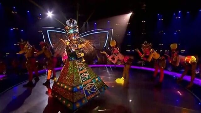 Фараон (Faraona) - Niña De La Escuela - Mask Singer: Adivina Quién Canta (Spain)