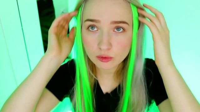 [SWASTI JII] По Мнению Karrambaby мы должны выглядеть так? Косметика Beauty Bomb! Бьюти Бомб и Карамбейби! Обзор