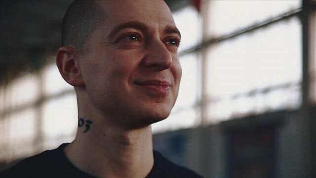 Оксимирон / Oxxxymiron - триумфатор. ЛУКБУК для Reebok Classic [vk.com/poshumime]