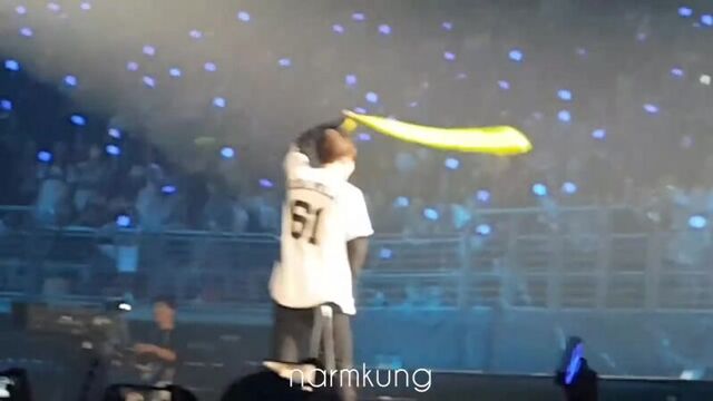 [Fancam] 160910 Kyungsoo Chanyeol Baekhyun - Lucky One