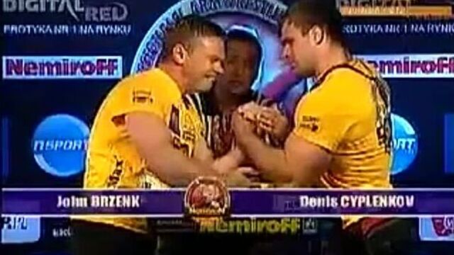 Денис Цыпленков vs John Brzenk левый