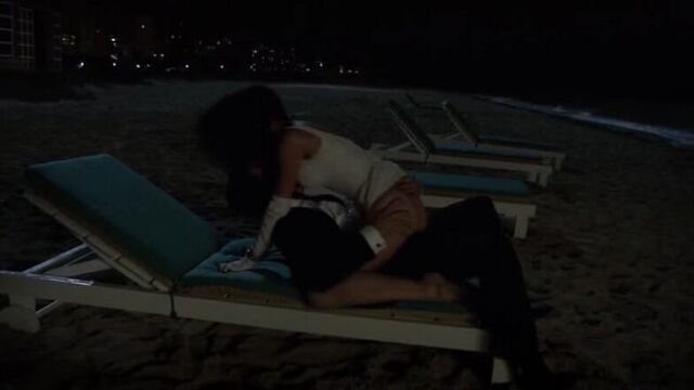 Jessica Marais - Magic City (2012) (s01e01) (эротическая постельная сцена из фильма знаменитость трахается голая секс sex scene)