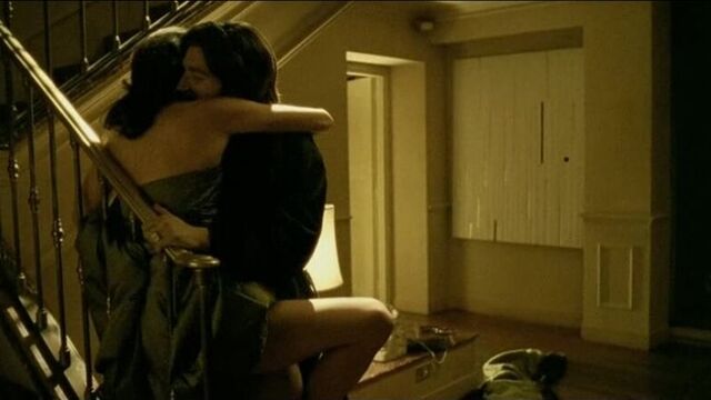 Daniela Virgilio - Romanzo Criminale (2010) (эротическая постельная сцена из фильма знаменитость трахается голая sex scene)