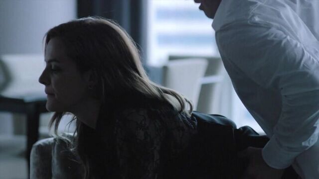Riley Keough - The Girlfriend Experience (s01e13) (2016) (эротическая постельная сцена из фильма знаменитость трахается голая se