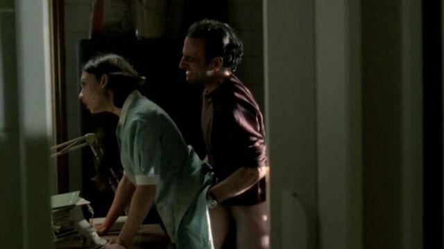Dajana Roncione - Romanzo Criminale (s02e05) (2010) (эротическая постельная сцена из фильма знаменитость трахается голая sex sce