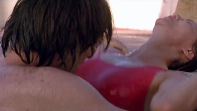 Katia Golubeva - Twentynine Palms (2003) (эротическая постельная сцена из фильма знаменитость трахается голая hot sex scene)