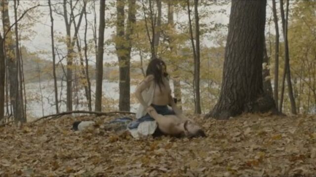 Caroline - Chasse-Galerie (2016) (эротическая постельная сцена из фильма знаменитость трахается голая hot sex scene)